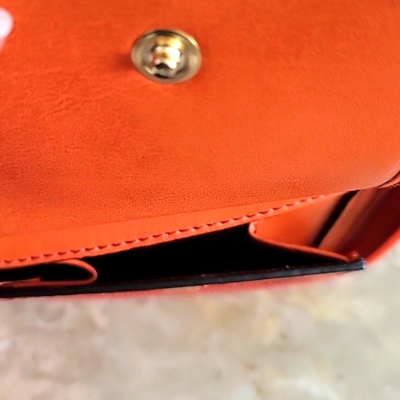 DAKS London leather Billfold - Picture 6 of 7